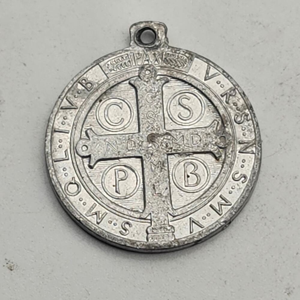 St Benedict Medal Pendant Catholic Silver Tone Protection Cross Charm Devotional - Picture 2 of 6